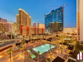 MGM Signature-04-705 Strip View Balcony Studio