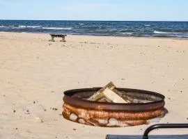 Beach Club of Oscoda Captains Watch on the Lake