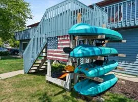 Lakefront 6 Double Queen Rooms at Fife Lake Lodge
