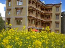 The Nangsay Hotel
