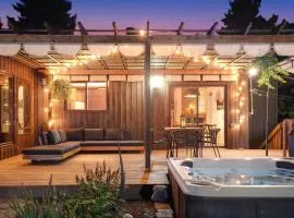 Xanadu - Zen waterfront retreat on Upper Rideau