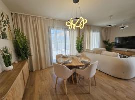 Atico Suite Mijas, hotell med basseng i Santa Fe de los Boliches