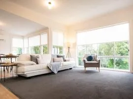Cute Apartment on the City Fringe