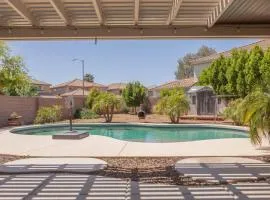 Comfy House Private Backyard with Pool BBQ Citrus