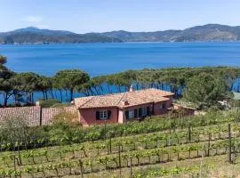Villaflair - Villa Morcone with private beach