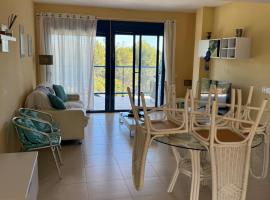 Apartamento calafat, hotel in Calafat