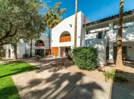 79 Casa Grande 2bd 2ba modern getaway heated pool