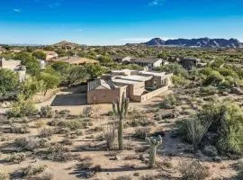 Serenity Peaks- Gorgeous Pet Friendly Villa in Scottsdale with Pool, Spa, and Bikes