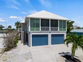 Gorgeous Apartment on Mango St Steps to Beach