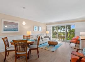 Superb Beachfront Residence at South Seas Resort, holiday home in Captiva