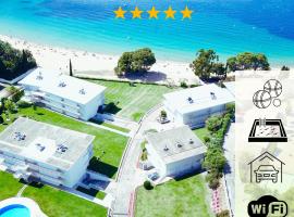 Almadrava Beach, hotel u gradu Roses