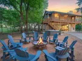 Rio Ranchito, Hot tub, Riverfront, Fire pit!