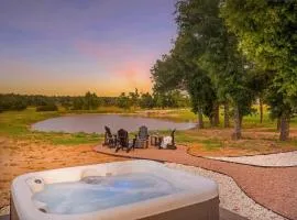 Cherry Pond with hot tub & spectacular VIEWS