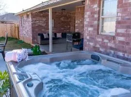 Henrietta Haus pet friendly and private hot tub