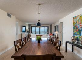 Luxury, Direct Oceanfront Unit and Balcony, Southeast Corner, Heated Pool, Garage Parking, hotel in Ormond Beach
