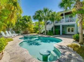 Bodacious Oasis, three bedrooms and two and half bathrooms plus den in Anna Maria
