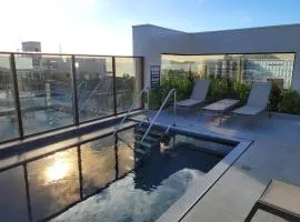 Apto novo 2 suítes, alto padrão, familiar, piscina aquecida no condomínio, 1 quadra mar
