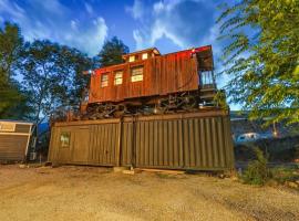 1920s Red Rock Caboose Bike Hike Explore, hotel i Colorado Springs