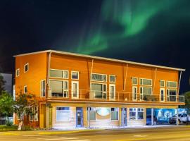 NN - The Flame - Downtown 1-bed 2-bath, hytte i Whitehorse