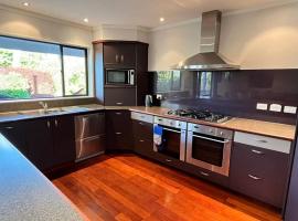 Holiday on Park Avenue, hotel v destinaci Takaka