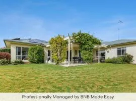 Wren Hill Dreamy Home with Spectacular Views