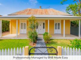 Bultje Cottage - Walk to CBD, Pet Friendly, holiday home in Dubbo