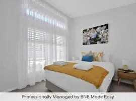 The Elm Apartments - The Yellow Room