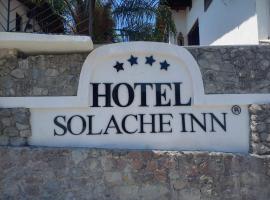 SOLACHE INN、Zitácuaroのホテル