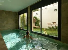 Loft con piscina climatizada privada y parking