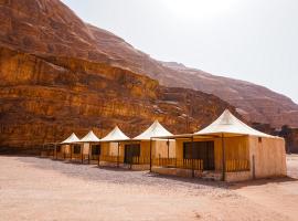 Solana Desert Camp & Tour, majatalo kohteessa Wadi Rum