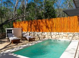 Brand NEW! Tulum Jungle Villa with private pool、トゥルムのホテル