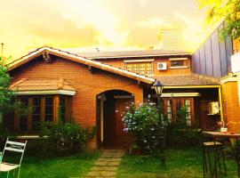Tanino Home Suites, хижа в Мендоса