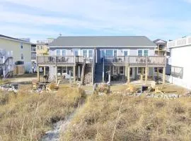 Hazels Castle Huge 2 in 1 Oceanfront House near Pier