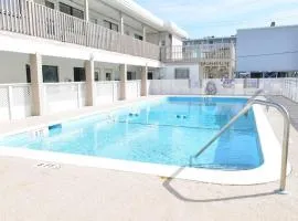 Across Street From Beach with Pool Top Location