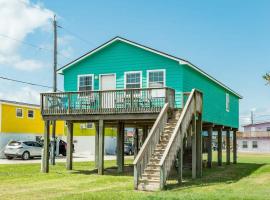 Sweet Caroline by the Coast - Short Walk to the Beach or Jetty Park, hotel with parking in Surfside Beach