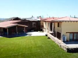 Cosy Apartment with Mountain View in Mourisca - 65 sqm, hotel en Morisca
