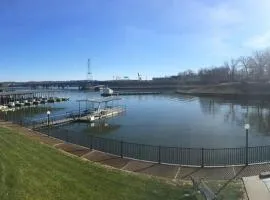 Lake Condo with Pool and Hot Tub at Lake of The Ozark