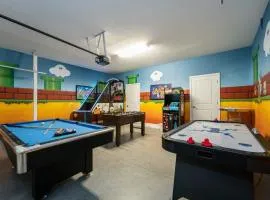 Charming 9BR Villa w Theme & Game Rooms by Disney
