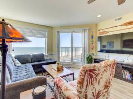 Carolina Surf - 3BR Condo with Stunning Ocean Views, khách sạn ở Carolina Beach