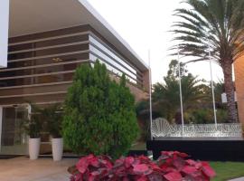 Hotel Margarita Real apartarmento 1202, מלון בפורלמאר