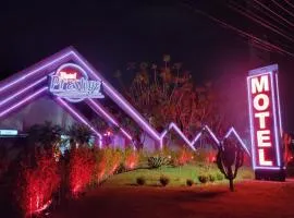 Prestige Motel 6