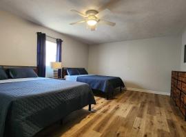 Cozy Space Near Rough River Lake Adventures Await, hotel with parking in Fentress McMahan