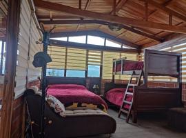 Cabaña para vacacionar, cheap hotel in Píllaro
