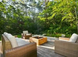 Muskoka House — Stunning architect-designed chalet