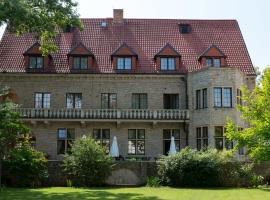 Parkhotel Unter den Linden, hotel v destinaci Halberstadt
