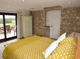 Guest Suite King Bed in Chew Valley Bath Somerset, hotel v destinaci Chew Magna