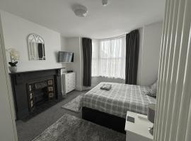 Copperfield Homestay, hotell nära St Fagans Castle, Cardiff