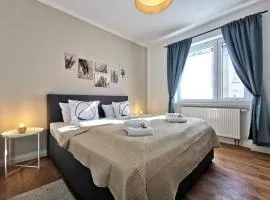 BohnApartments Flora Suite mit Balkon - WLAN - Nähe Petersberg - Domplatz