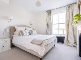 Boat House, Relax in a Whitstable Fisherman's Cottage
