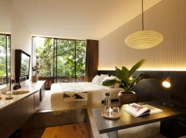 Titik Dua, ξενοδοχείο στο Ουμπούντ